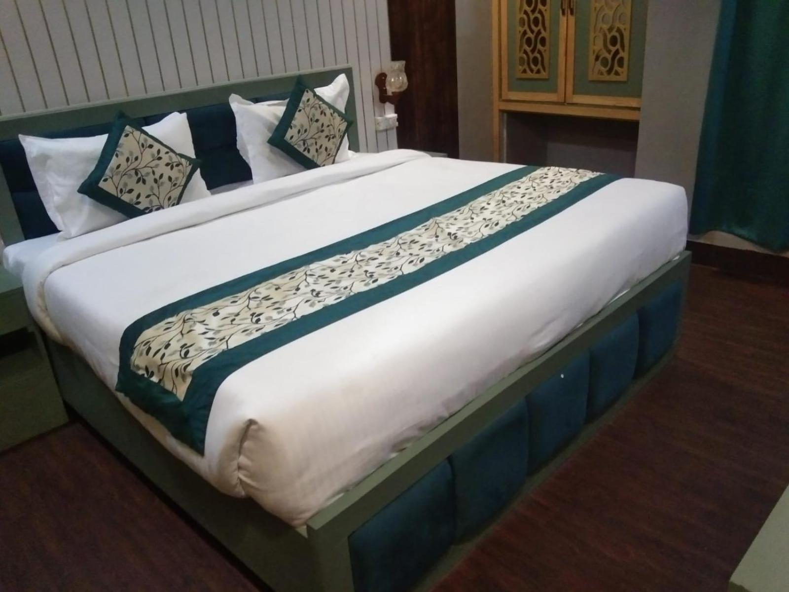 Hi Hotel By Madras Rishīkesh Eksteriør billede